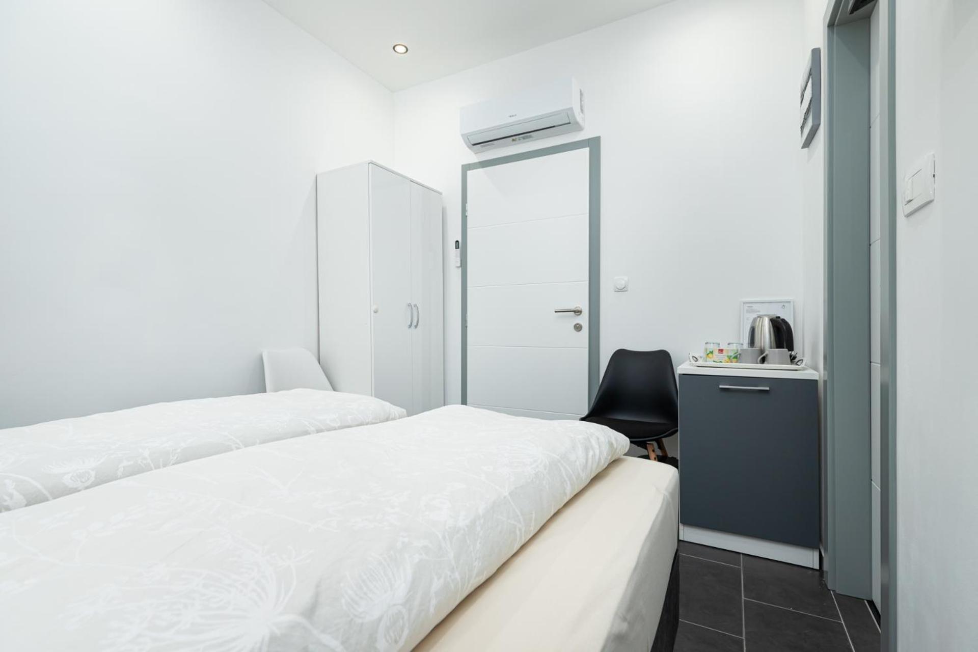 Rooms And Studio Flora Poreč Dış mekan fotoğraf