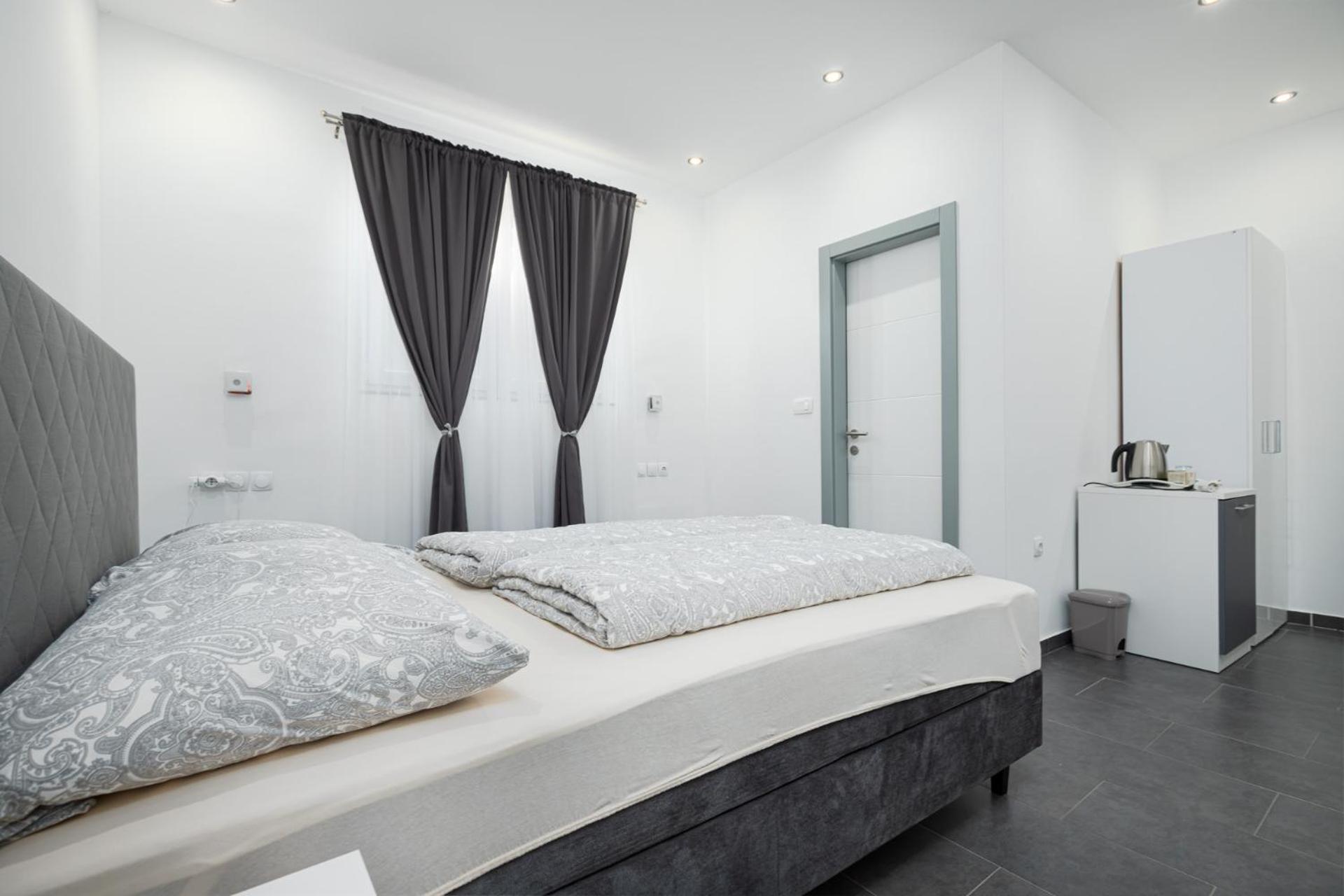 Rooms And Studio Flora Poreč Dış mekan fotoğraf
