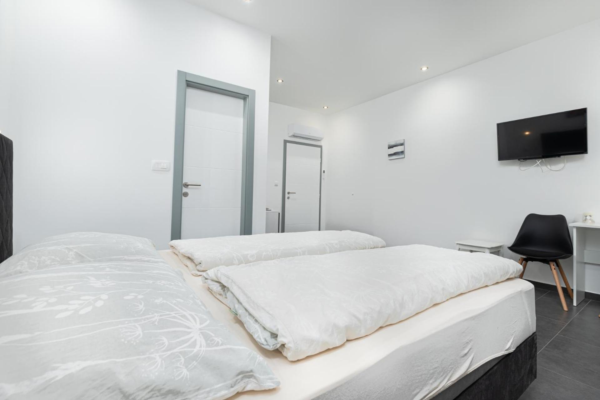Rooms And Studio Flora Poreč Dış mekan fotoğraf