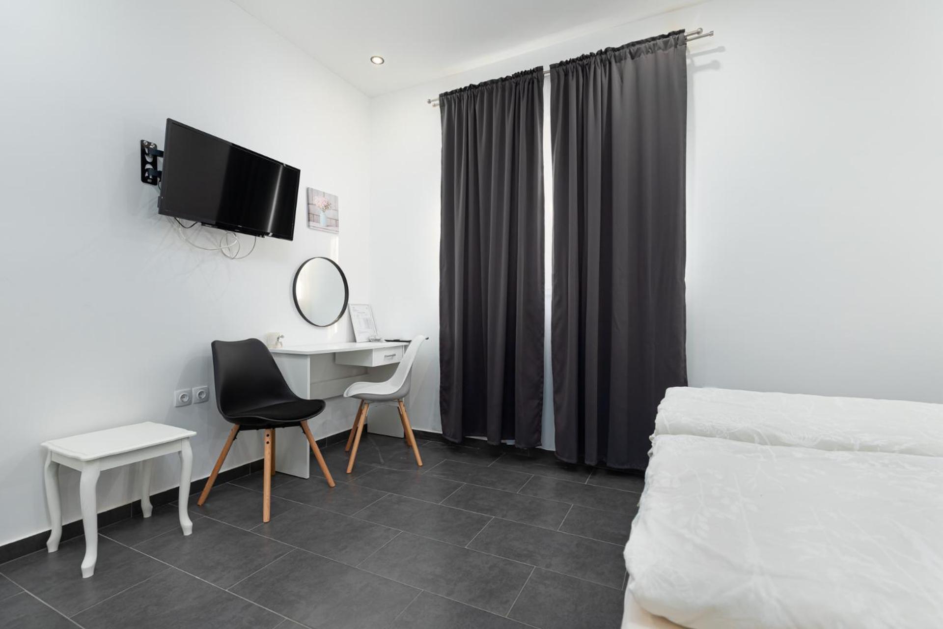 Rooms And Studio Flora Poreč Dış mekan fotoğraf