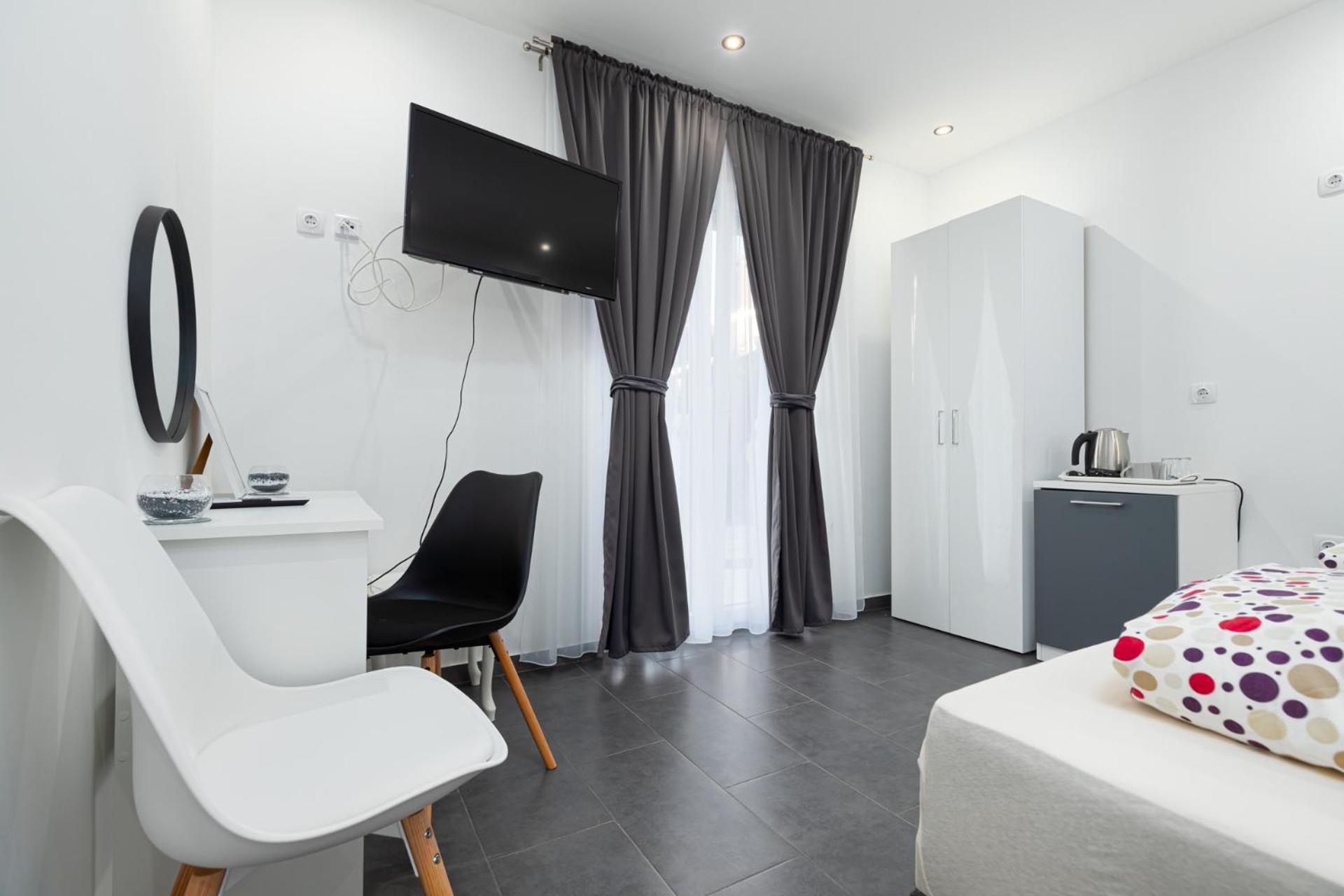 Rooms And Studio Flora Poreč Dış mekan fotoğraf