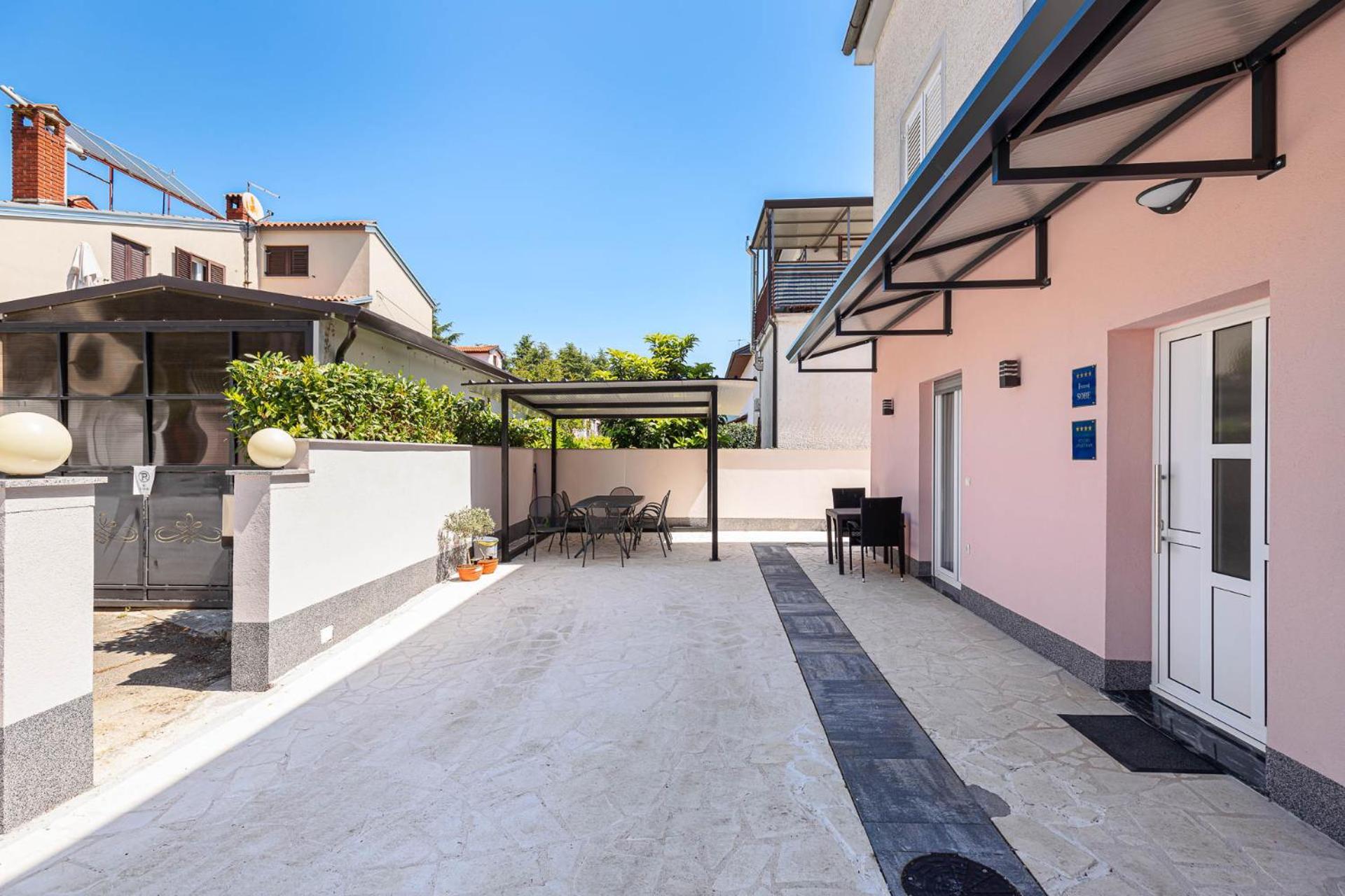 Rooms And Studio Flora Poreč Dış mekan fotoğraf